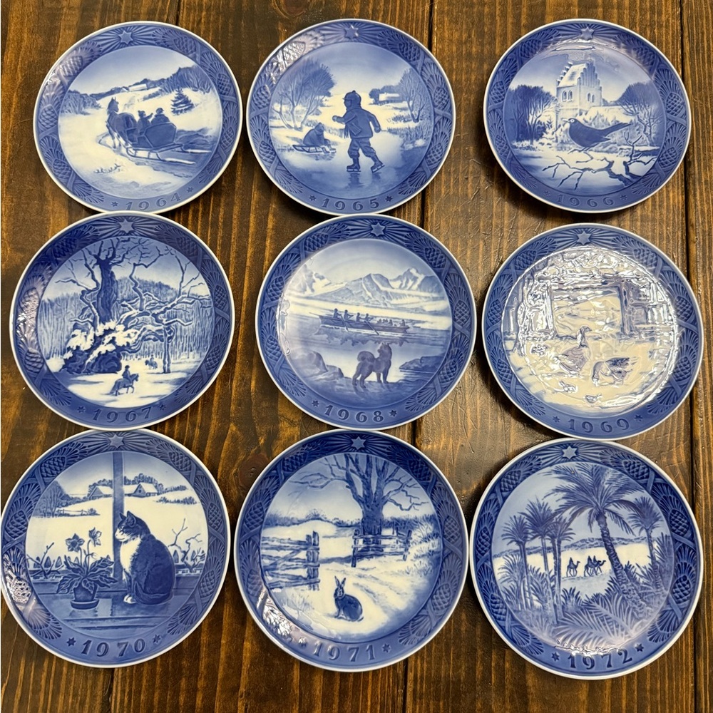 Royal Copenhagen Østerland Plate with Blue and White Design
